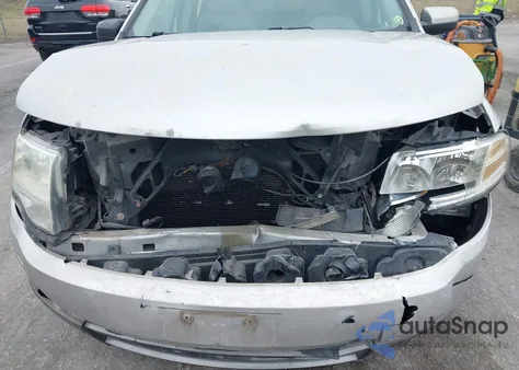 2008 Ford Taurus X Sel z USA, uszkodzony, nr VIN 1FMDK02W58GA28551